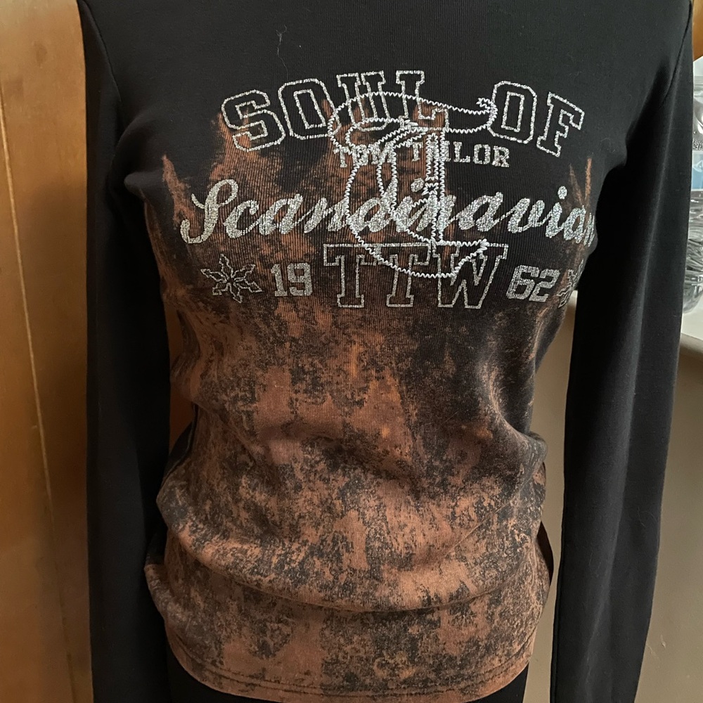 Black and Brown Graphic Long Sleeve Top